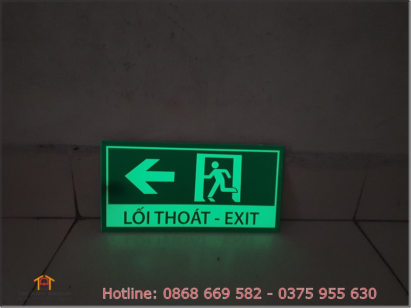 biển exit tự phát sáng