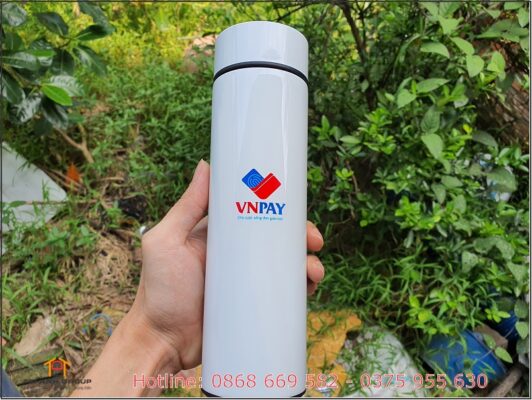 Xưởng in uv lên bình đựng nước tại Hà Nội